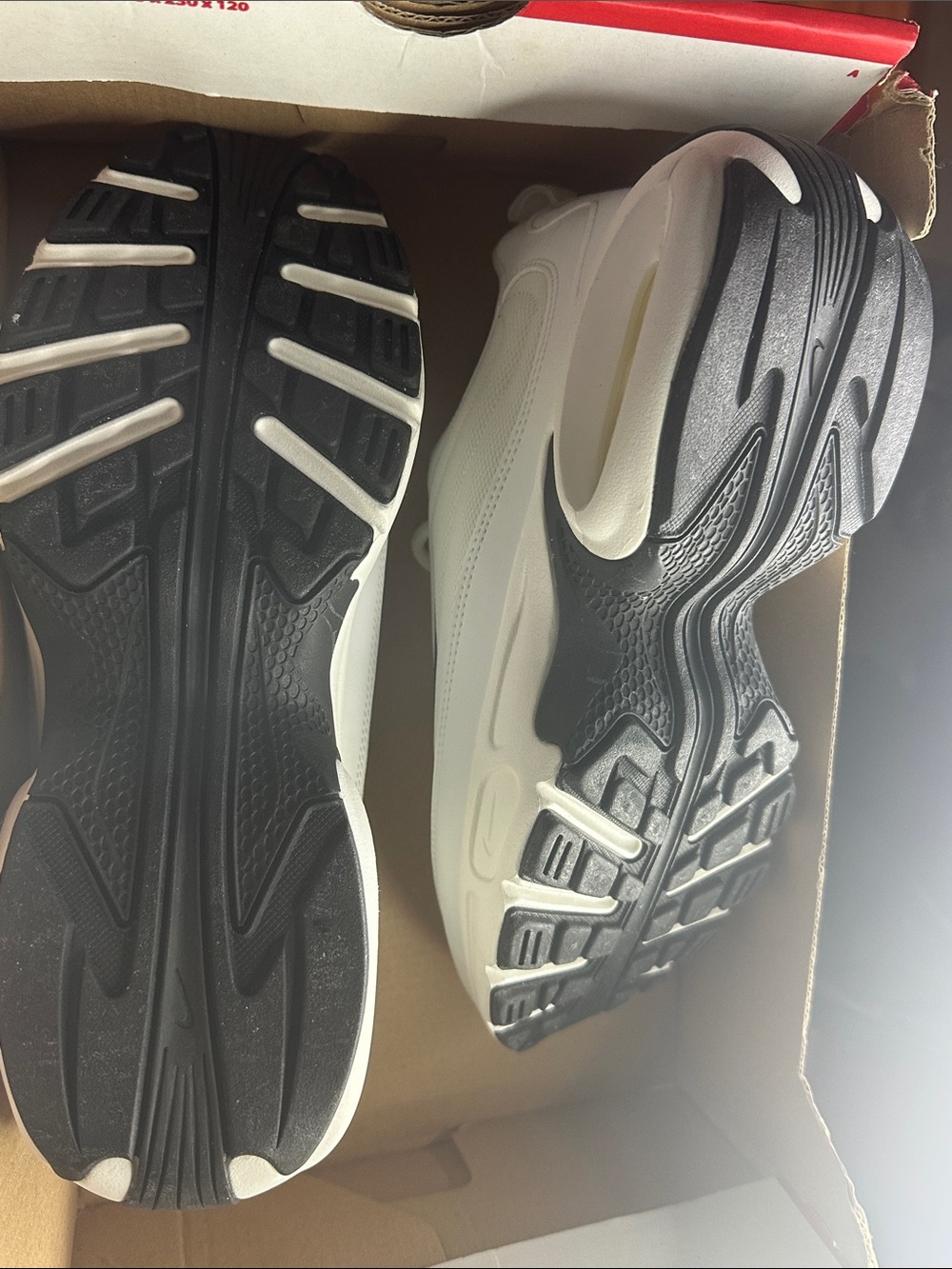 W Nike Air Max Portal Sneakers - Picture 2 of 2